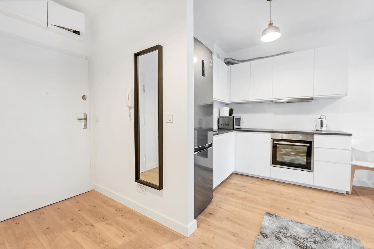 Apartment Luxury In -2-bright-secure&freeparking